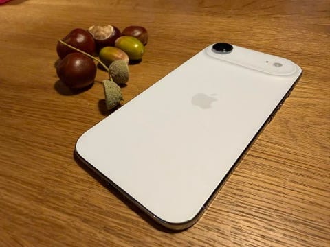 iPhone Air 2 price in India 2026 featured image with ultra-thin design, dual camera, OLED display, 120Hz screen and 5G support